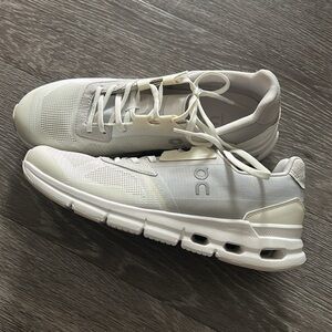 ON CLOUDRIFT SNEAKERS